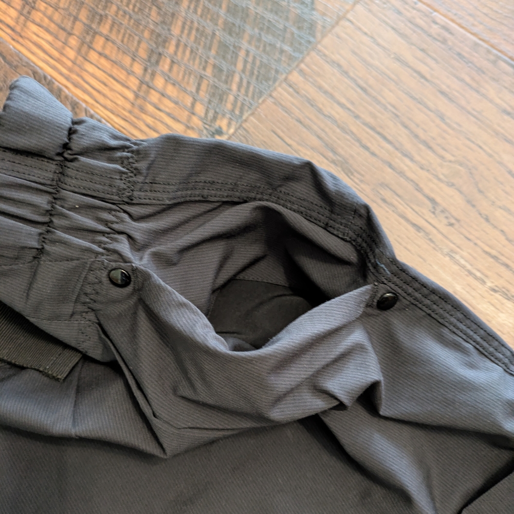 Lululemon Stroll at Sundown Shorts Size 4 Black High-Rise Athletic Casual Hiking - Picture 6 of 8